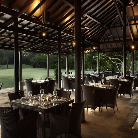 Hyatt Regency Yogyakarta Hotel Sleman  Ngoại thất bức ảnh The restaurant at the clubhouse