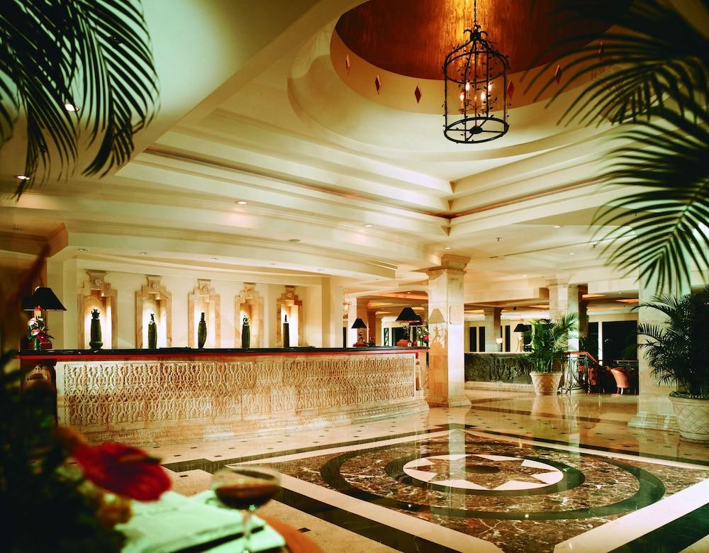 Hyatt Regency Yogyakarta Hotel Sleman  Ngoại thất bức ảnh Lobby