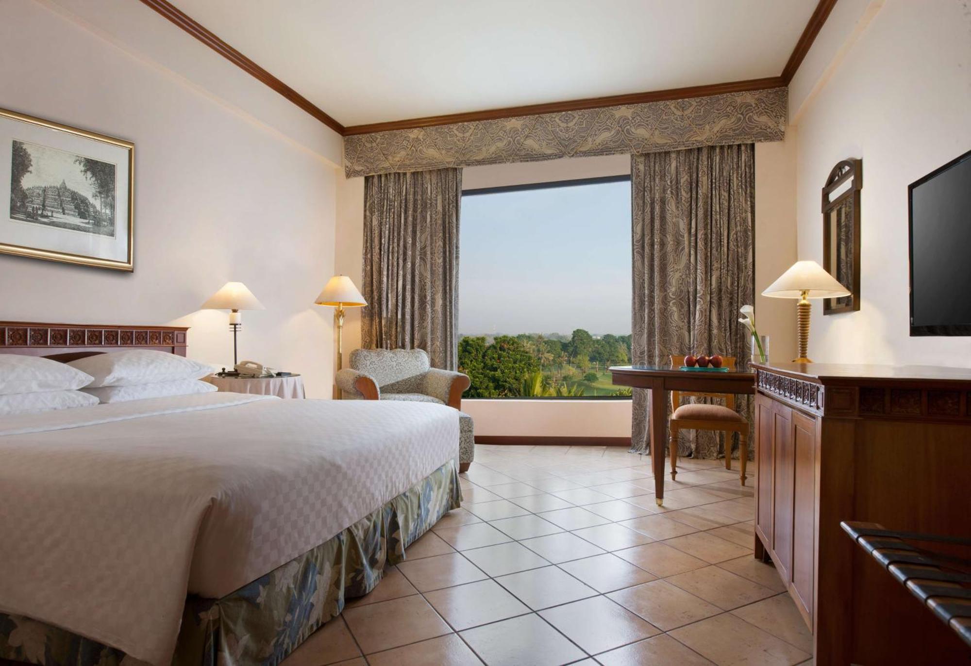 Hyatt Regency Yogyakarta Hotel Sleman  Ngoại thất bức ảnh A room at the hotel