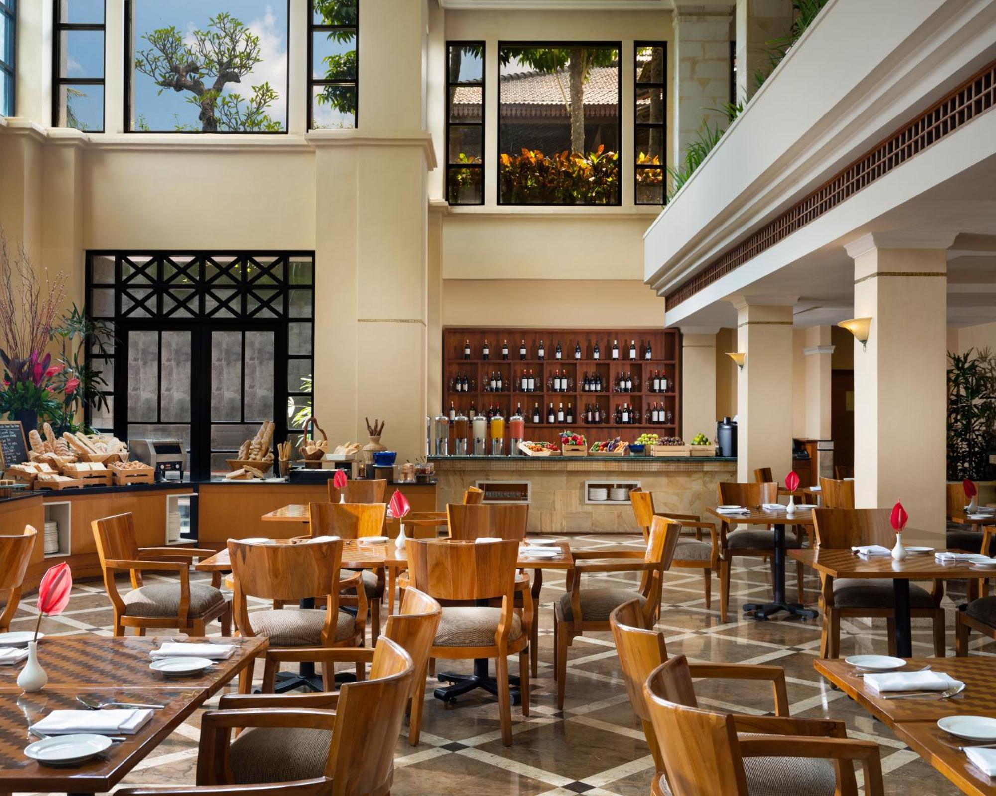 Hyatt Regency Yogyakarta Hotel Sleman  Ngoại thất bức ảnh The restaurant